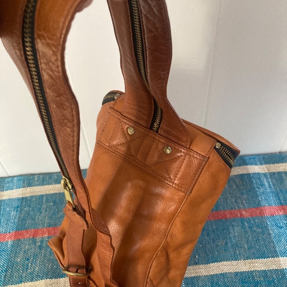 Frye Benchcrafted Genuine Brown Leather Backpack Mini Sling Purse - Picture 8 of 8